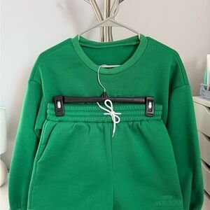 SHEIN Green Crew Neck Sweater